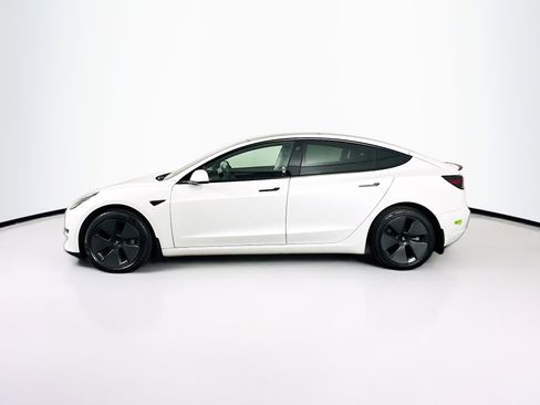 Used 2023 Tesla Model 3 Standard Range RWD image 4