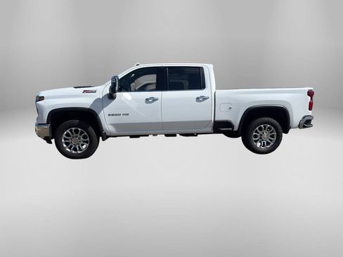 Used 2024 Chevrolet Silverado 2500 LTZ w/ LTZ Convenience Package AWD/4WD image 2