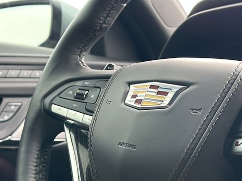 Certified 2025 Cadillac CT4 V w/ Super Cruise Package image 31
