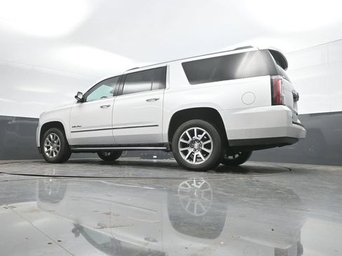 Used 2020 GMC Yukon XL Denali w/ Open Road Package AWD/4WD image 45