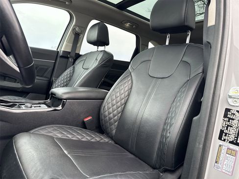 Used 2022 Kia Sorento SX Prestige image 13