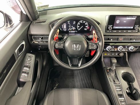 Used 2025 Honda Civic Sport image 17