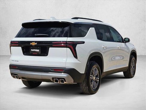 New 2026 Chevrolet Traverse LT w/ LPO, Floor Liner Package FWD image 2