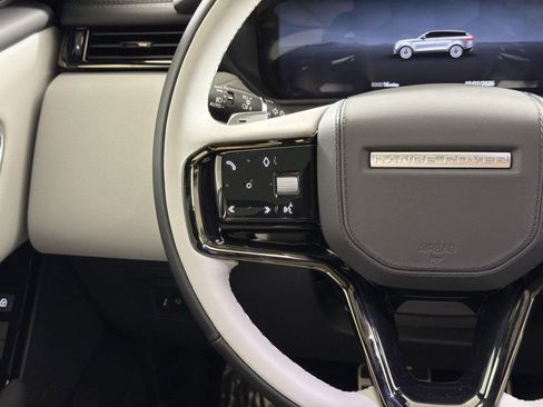 New 2026 Land Rover Range Rover Velar Dynamic SE image 11