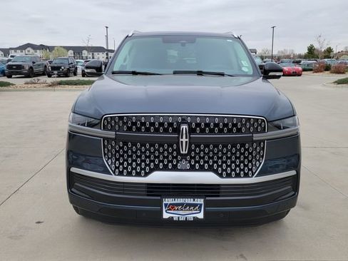 New 2026 Lincoln Navigator L Reserve AWD/4WD image 8