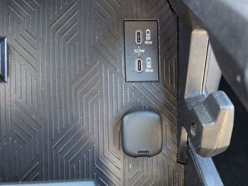 Used 2025 Toyota Tacoma TRD Off-Road image 29