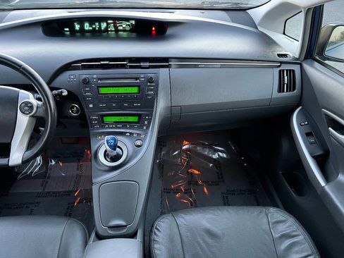 Used 2010 Toyota Prius Five image 28