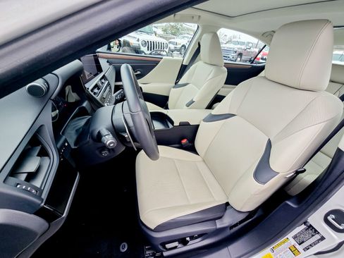 Used 2023 Lexus ES 350 w/ Premium Package image 29