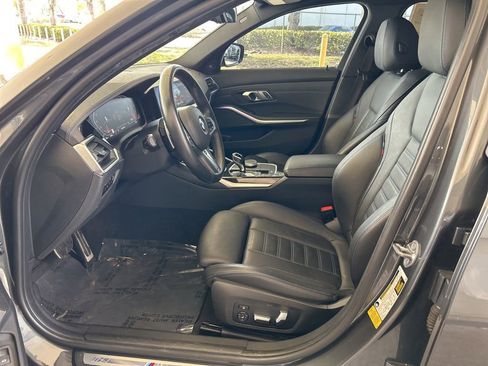 Used 2019 BMW 330i Sedan w/ M Sport Package image 5