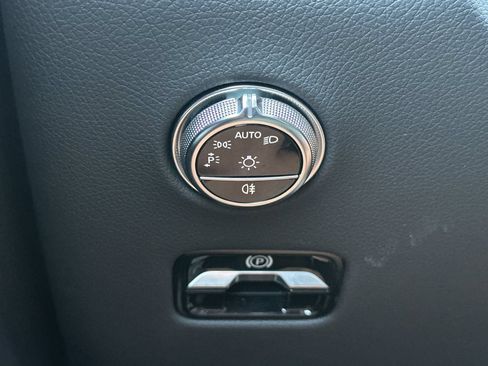 Certified 2023 Mercedes-Benz GLC 300 image 28