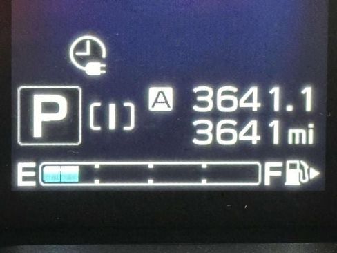 Used 2023 Subaru Crosstrek Hybrid w/ Moonroof Package w/Navigation image 34