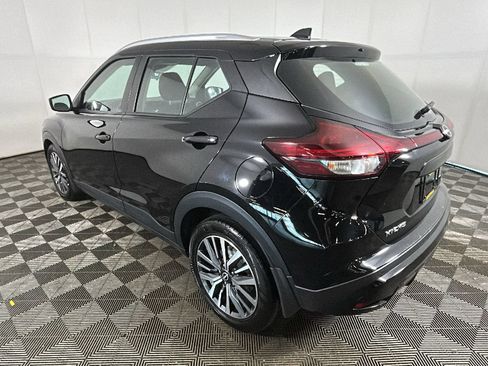 Used 2023 Nissan Kicks SV FWD image 5
