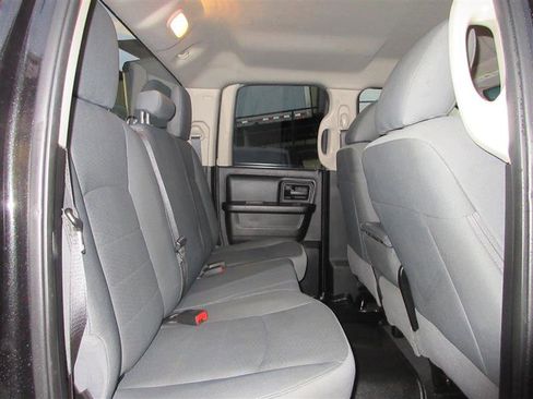 Used 2018 RAM 1500 Express w/ Express Value Package image 23