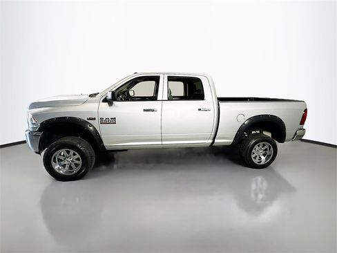 Used 2017 RAM 2500 SLT image 5