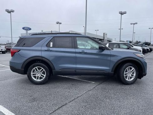 New 2026 Ford Explorer Active image 2