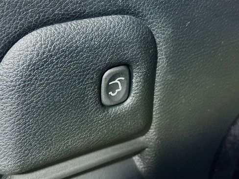 Used 2018 Jeep Grand Cherokee Altitude image 29