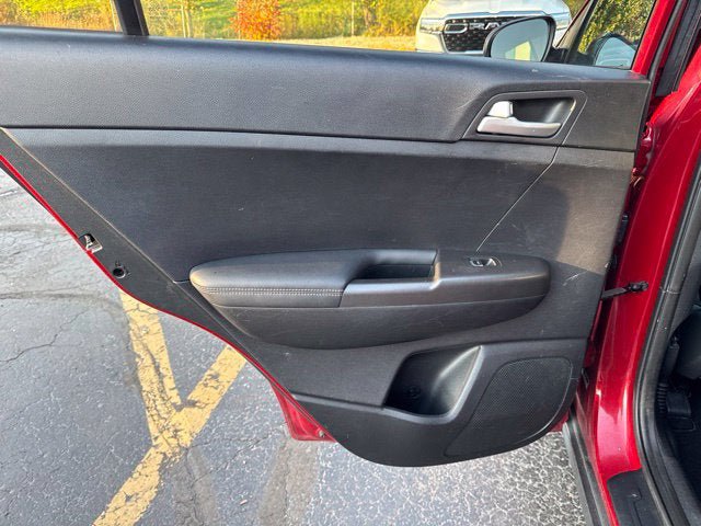 Used 2019 Kia Sportage LX FWD image 15