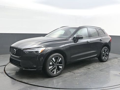 New 2026 Volvo XC60 T8 Core w/ Climate Package image 1