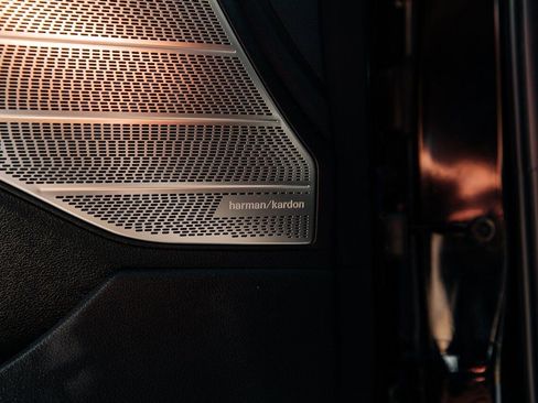 Used 2022 Hyundai Palisade Calligraphy image 19