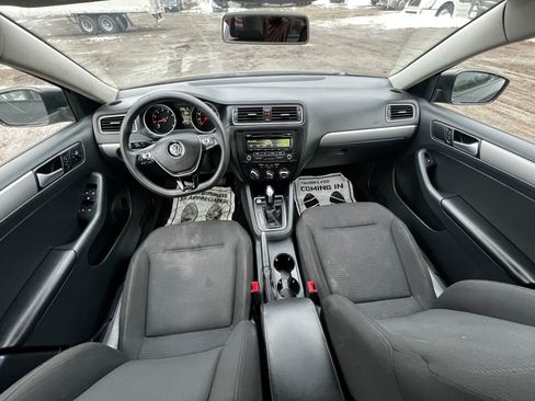 Used 2015 Volkswagen Jetta Sport image 14