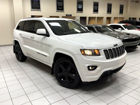 Used 2015 Jeep Grand Cherokee Altitude image 63