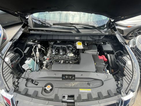 Used 2025 Nissan Pathfinder SV AWD/4WD image 34