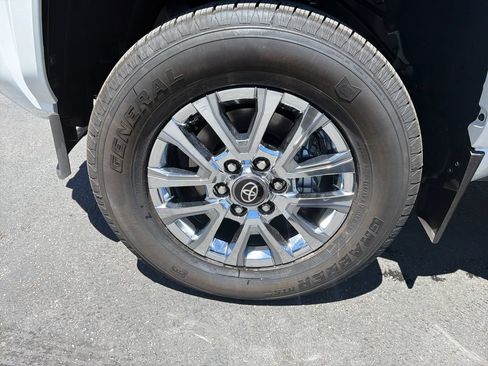 New 2026 Toyota Tacoma Limited AWD/4WD image 28