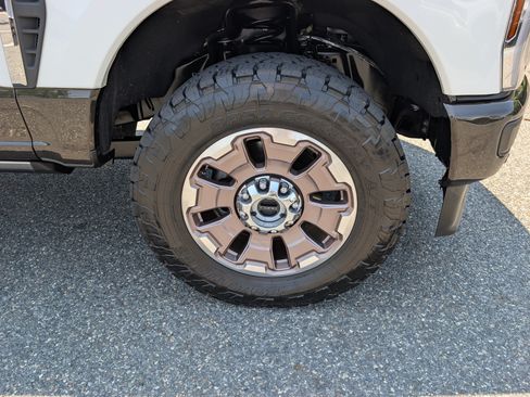 Certified 2025 Ford F350 King Ranch AWD/4WD image 9