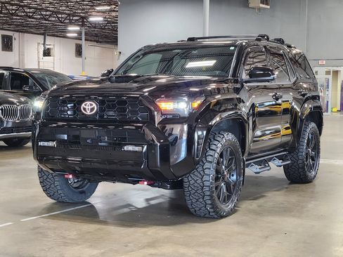 Used 2025 Toyota 4Runner TRD Sport Premium AWD/4WD image 4
