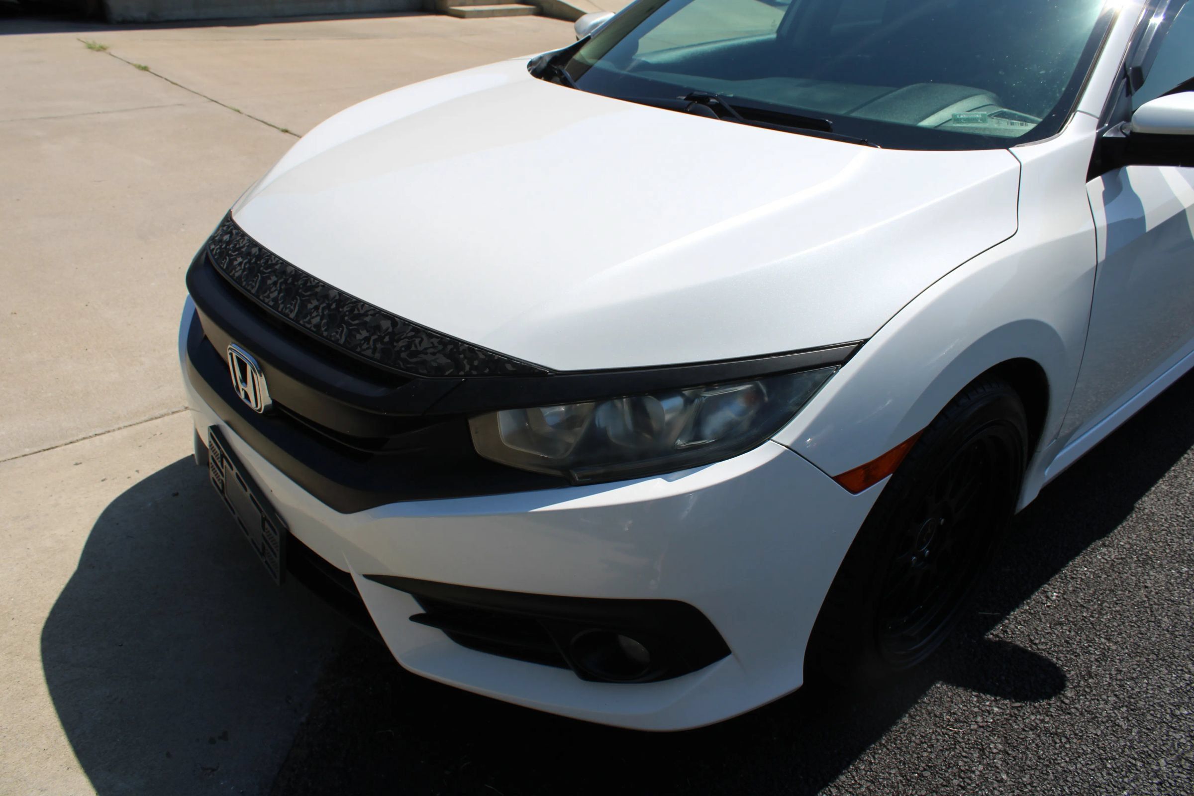 Used 2018 Honda Civic EX-T image 3