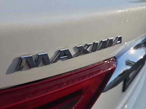 Used 2017 Nissan Maxima Platinum FWD image 16