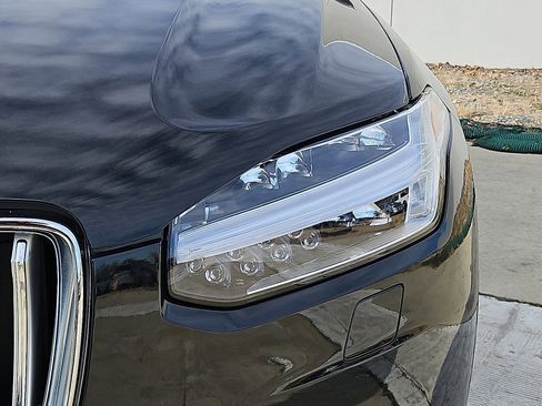 Certified 2023 Volvo XC90 B6 Plus w/ Protection Package Premier image 9