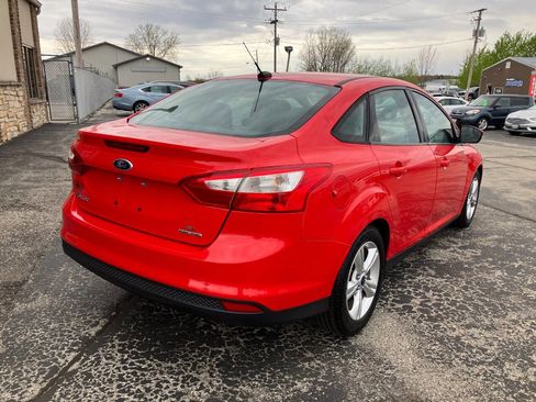 Used 2014 Ford Focus SE FWD image 3