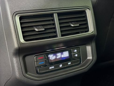 New 2026 Volkswagen Atlas SE image 25