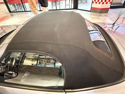 Used 2017 FIAT 124 Spider Classica image 12