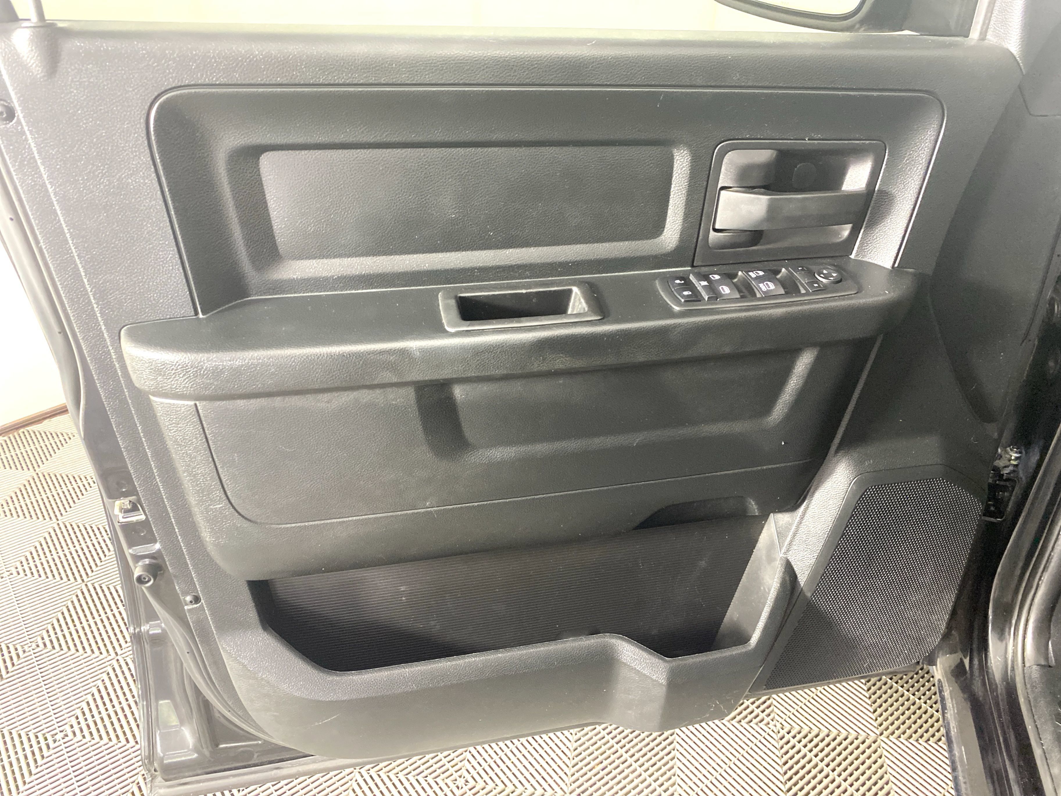 Used 2017 RAM 1500 Tradesman w/ Popular Equipment Group AWD/4WD image 12