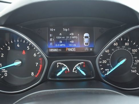 Used 2017 Ford Escape Titanium image 18