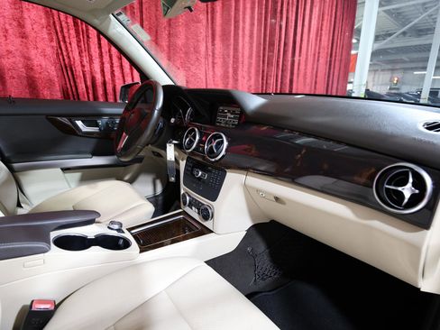 Used 2015 Mercedes-Benz GLK 350 2WD image 20