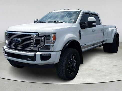 Used 2022 Ford F450 Limited w/ FX4 Off-Road Package AWD/4WD image 3