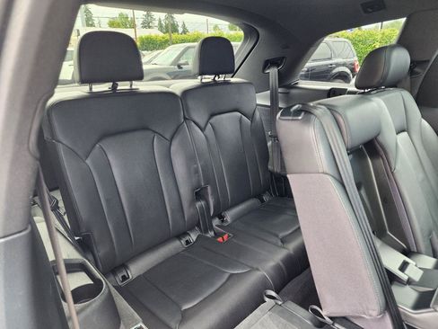 Used 2017 Audi Q7 3.0T Premium AWD/4WD image 30