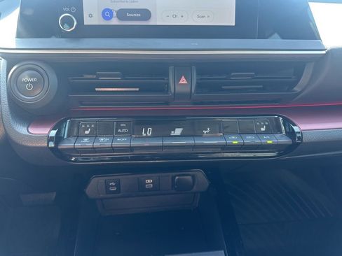 Used 2023 Toyota Prius Prime XSE Premium image 20