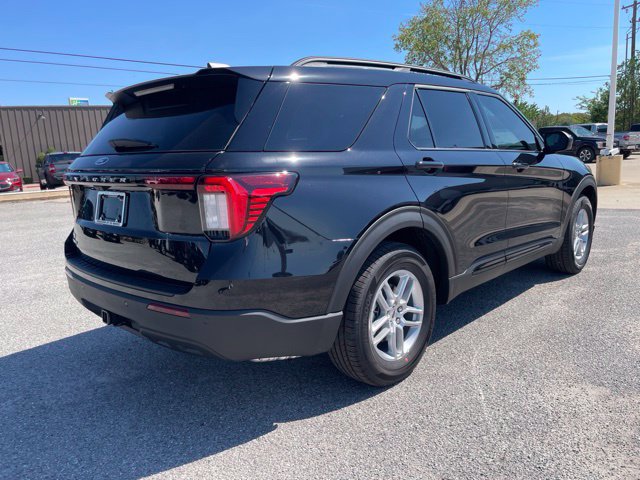 New 2026 Ford Explorer Active RWD image 5