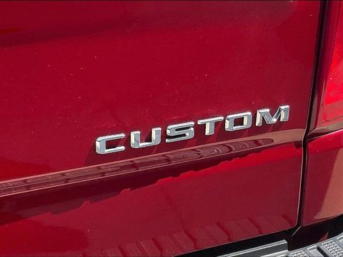 Used 2022 Chevrolet Silverado 1500 Custom AWD/4WD image 9