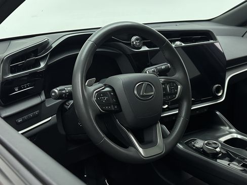 Used 2025 Lexus RZ 300e w/ Accessory Package (Z2) FWD image 8