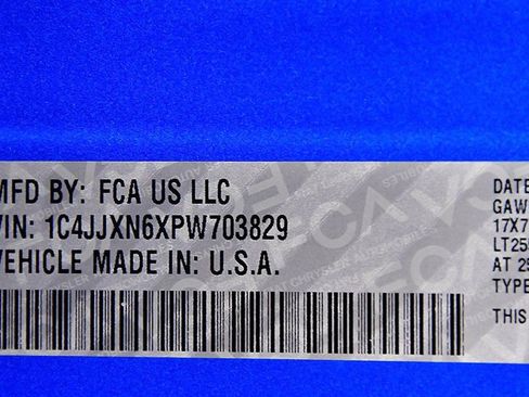 Used 2023 Jeep Wrangler Unlimited image 13