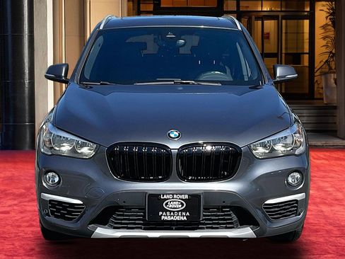 Used 2019 BMW X1 xDrive28i w/ Convenience Package AWD/4WD image 3