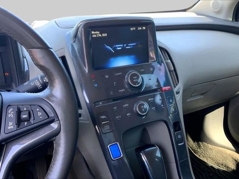 Used 2015 Chevrolet Volt w/ Enhanced Safety Package 1 FWD image 7