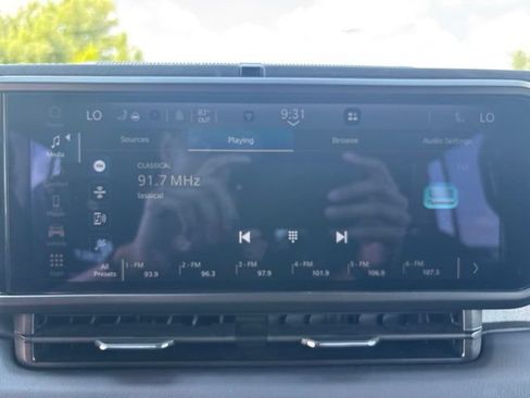 Used 2025 Jeep Wrangler Unlimited Sahara w/ Safety Group AWD/4WD image 35