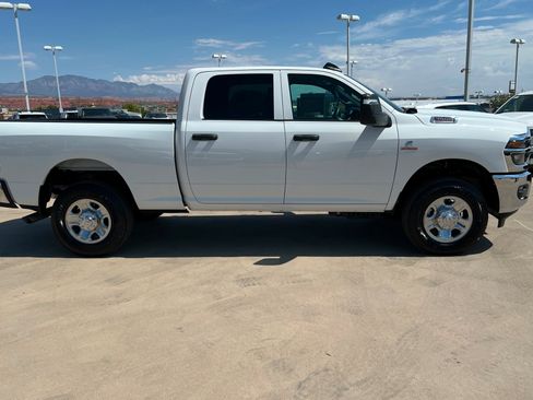 Certified 2026 RAM 3500 Tradesman w/ Chrome Appearance Group A AWD/4WD image 6