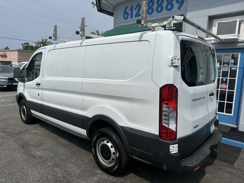 Used 2015 Ford Transit 250 130 Low Roof RWD image 6